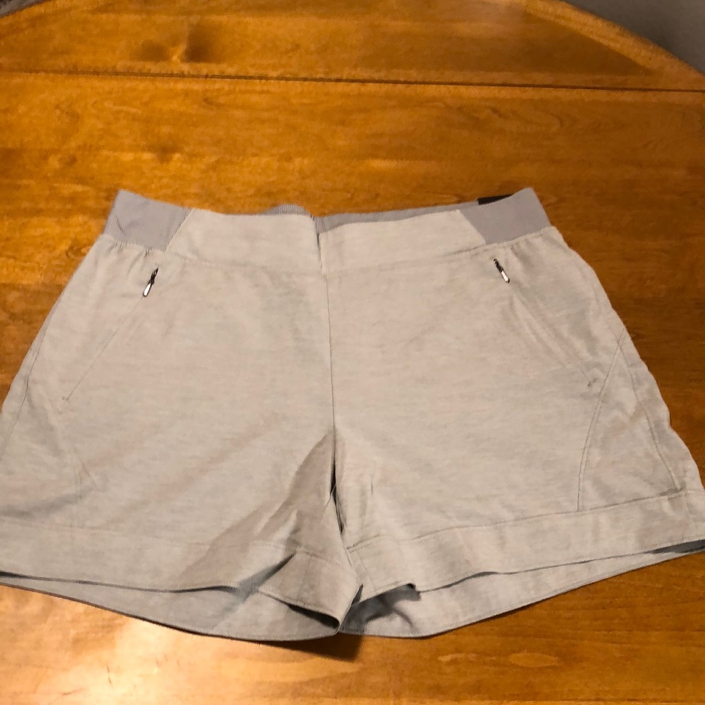 Calia Mid Rise Shorts